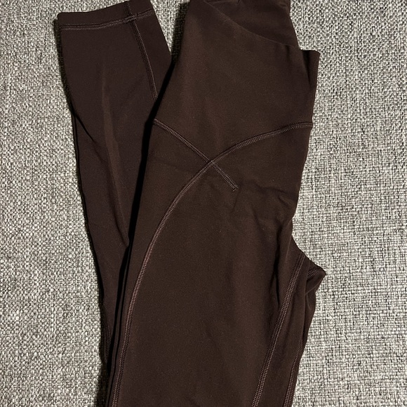 Lululemon unlimit high rise tight size 2 brown earth - Picture 3 of 3